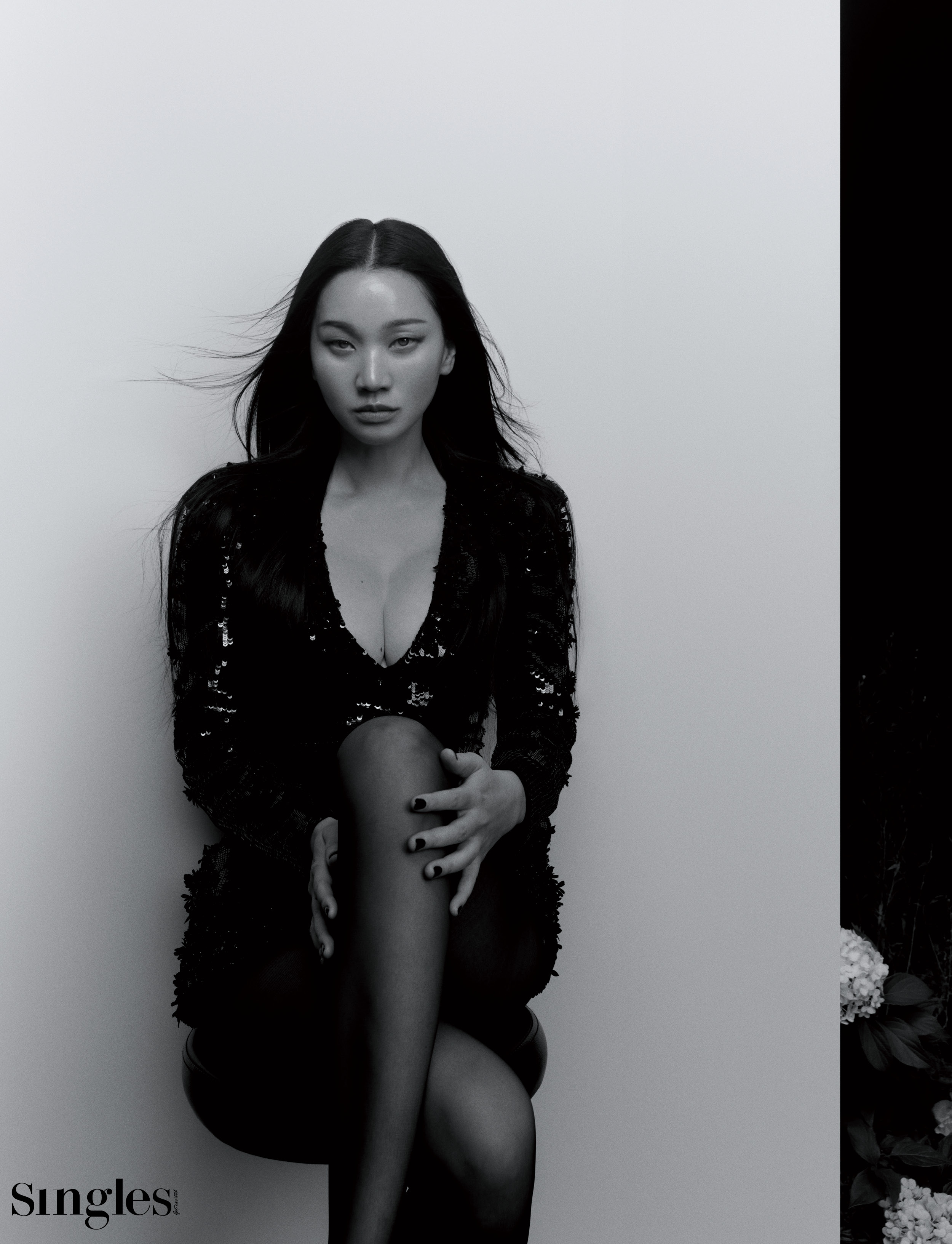 장윤주 싱글즈 20주년 기념 화보. 장윤주, 장윤주 화보, 장윤주 싱글즈 화보. 장윤주 유튜브. 장윤주 윤주르